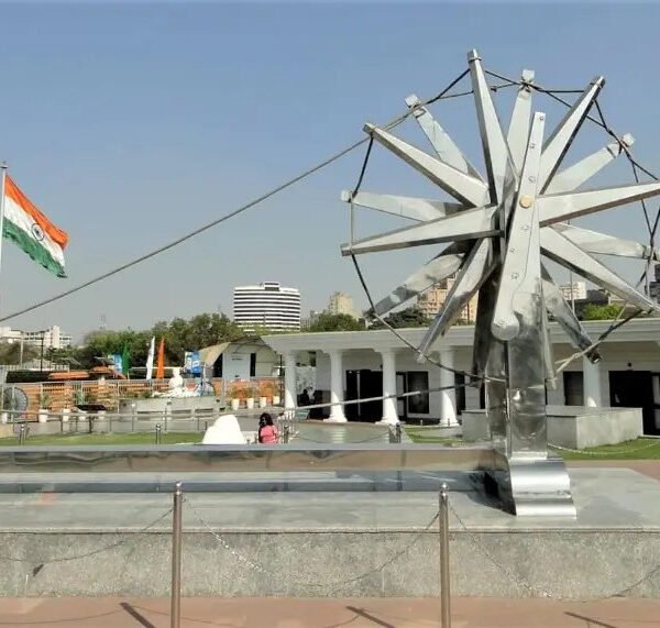 Center of Excellence for Khadi (CoEK) to showcase design directions for khadi