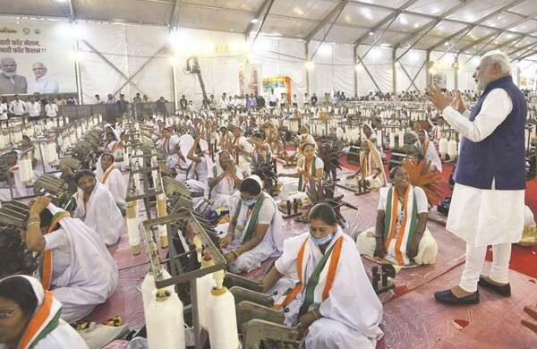 KVIC takes decision to increase the income of workers associated with Khadi