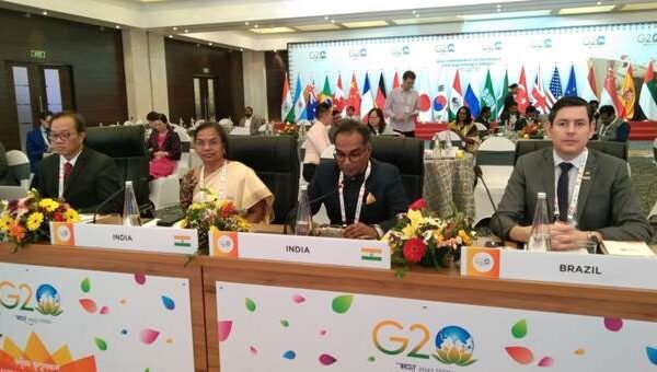 20 RIIG experts discussed mechanisms to collaborate and work for Sustainable Energy Technologies