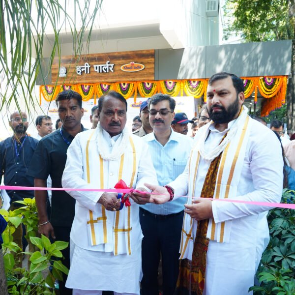 KVIC celebrated Diamond Jubilee at Central Bee Research Training Institute, Pune