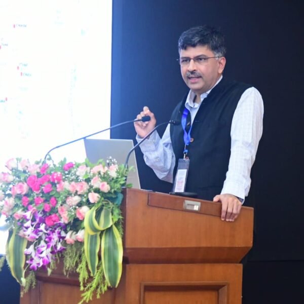 G-20 Research and Innovation Initiative Gathering (RIIG) delegates pay a study visit to IIT Bombay