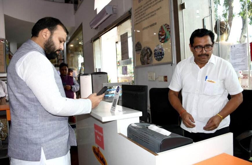 On the appeal of Prime Minister Shri Narendra Modi, the sale of Khadi and Village Industries products creates history