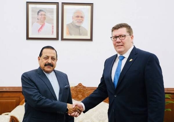 A High-level Canadian Delegation led by Mr. Scott Moe, Premier of Saskatchewan province, Canada calls on Union Minister Dr. Jitendra Singh