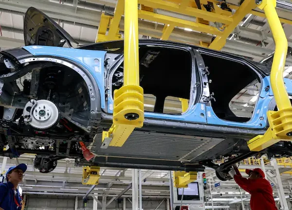 China directs its carmakers not to make auto-related investments in India