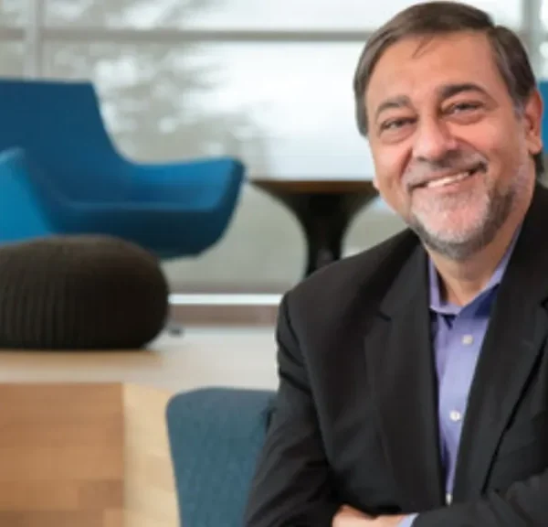 Indian start-ups are chasing ‘brain-dead’ ideas, says Vivek Wadhwa; urges entrepreneurs to tackle problems with smart tech: