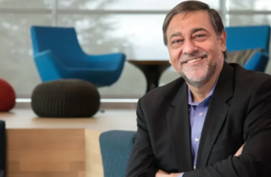 Indian start-ups are chasing ‘brain-dead’ ideas, says Vivek Wadhwa; urges entrepreneurs to tackle problems with smart tech: